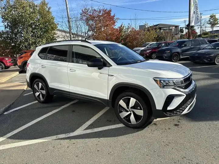 Volkswagen Taos 2024 photo 3