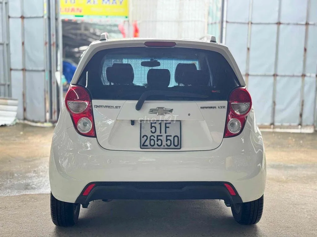 Chevrolet Spark 2015 photo 2