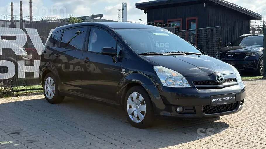 Toyota Corolla Verso 2005 photo 2