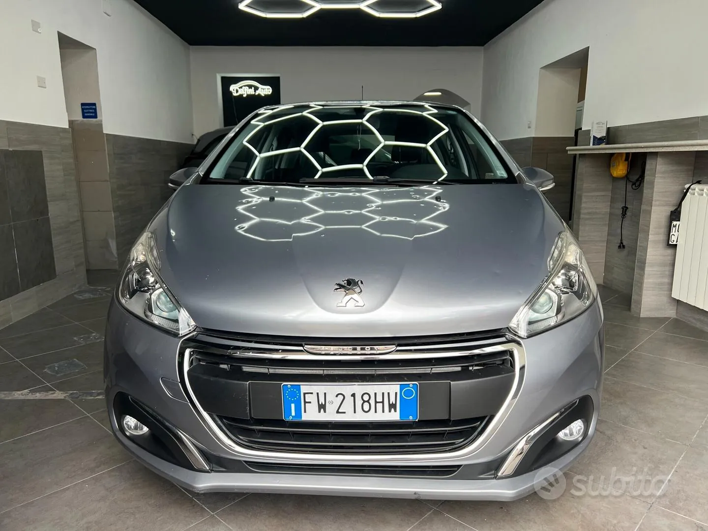 Peugeot 208 2019 photo 2