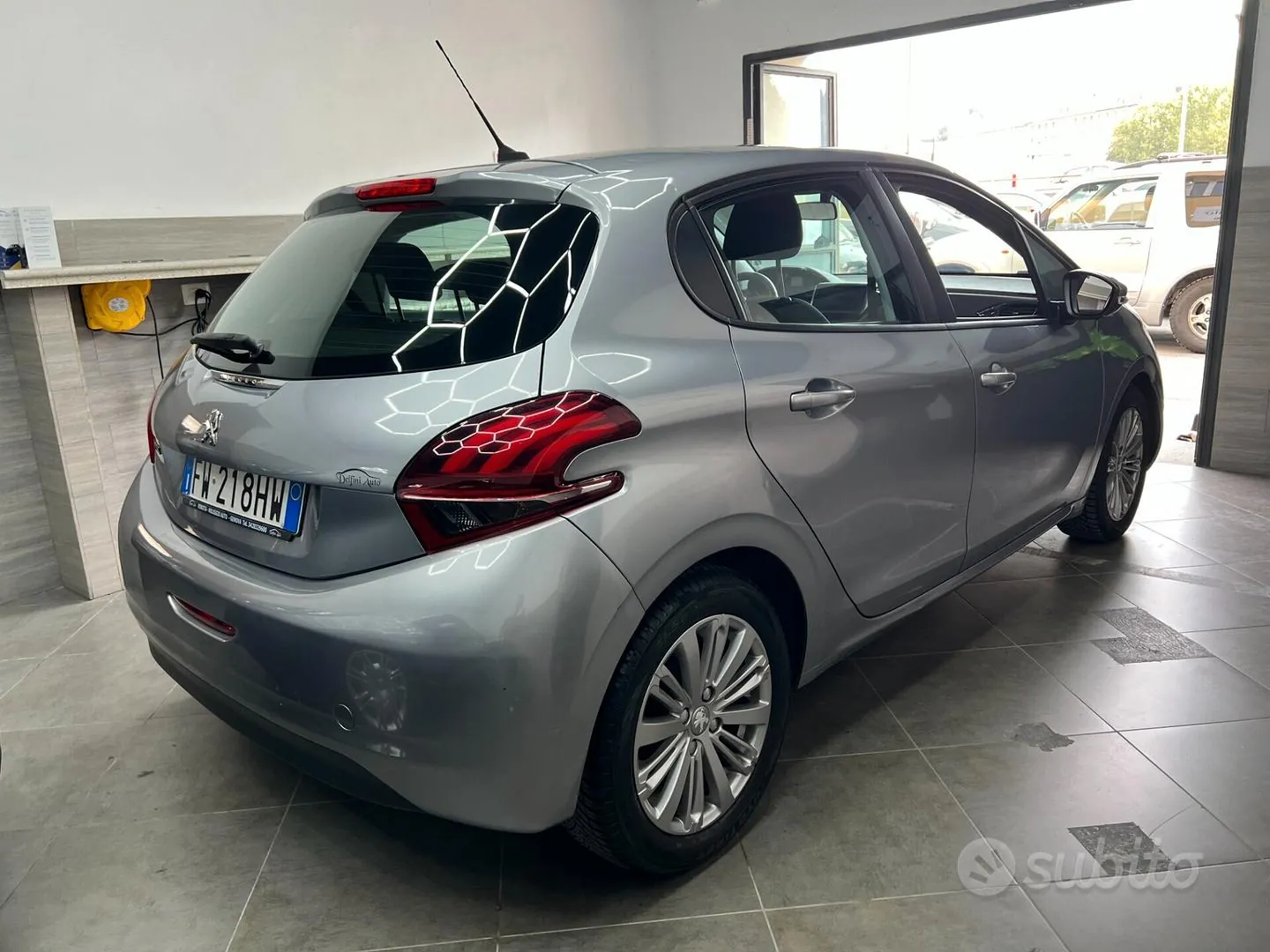 Peugeot 208 2019 photo 4