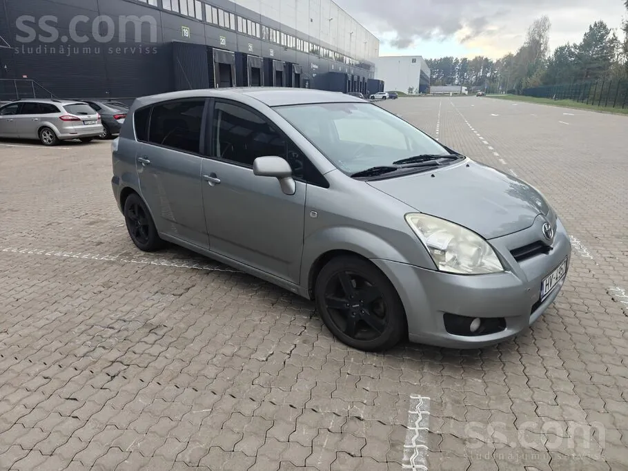 Toyota Corolla Verso 2008 photo 3