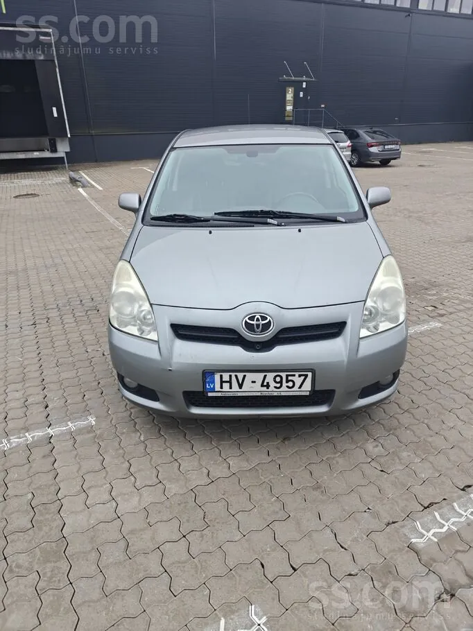Toyota Corolla Verso 2008 photo 2