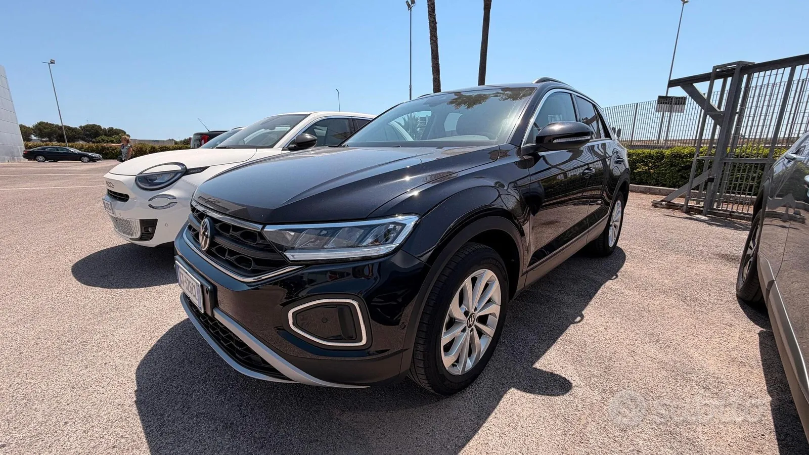 Volkswagen T-Roc 2024 photo 3