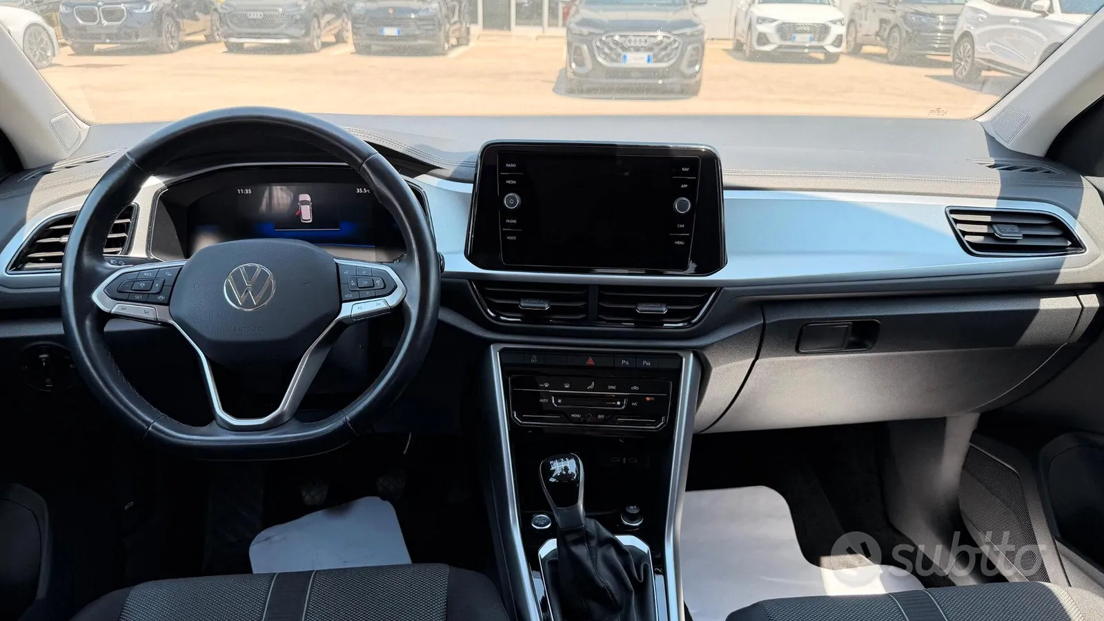 Volkswagen T-Roc 2024 photo 4