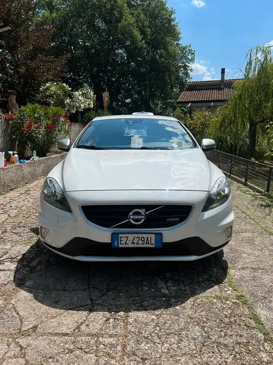 Volvo V40 2015 photo 3