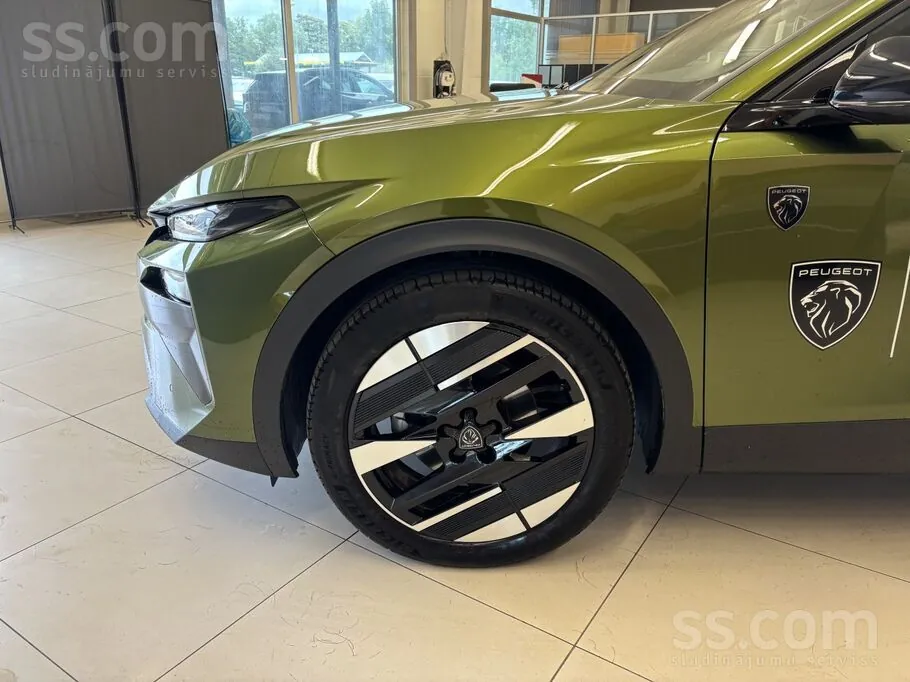 Peugeot 408 2026 photo 5