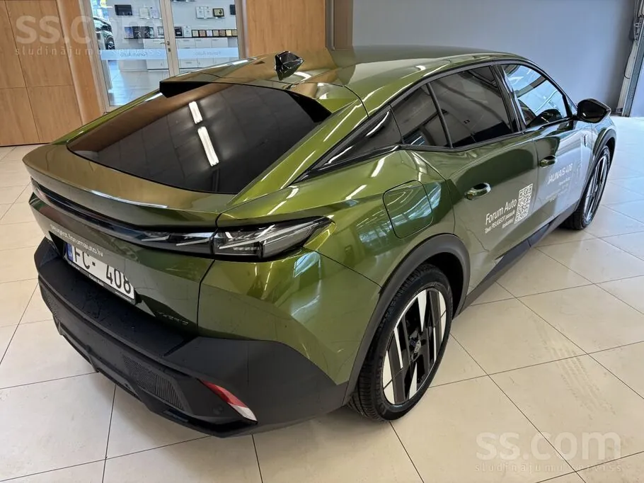 Peugeot 408 2026 photo 4