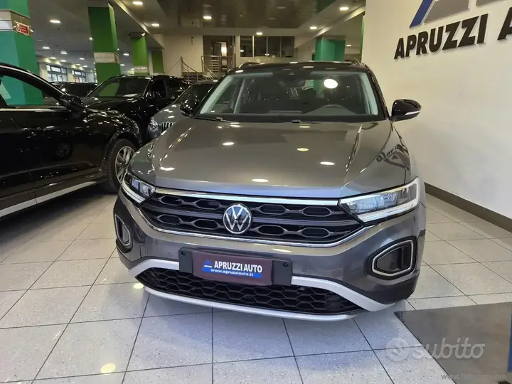 Volkswagen T-Roc 2023 photo 4