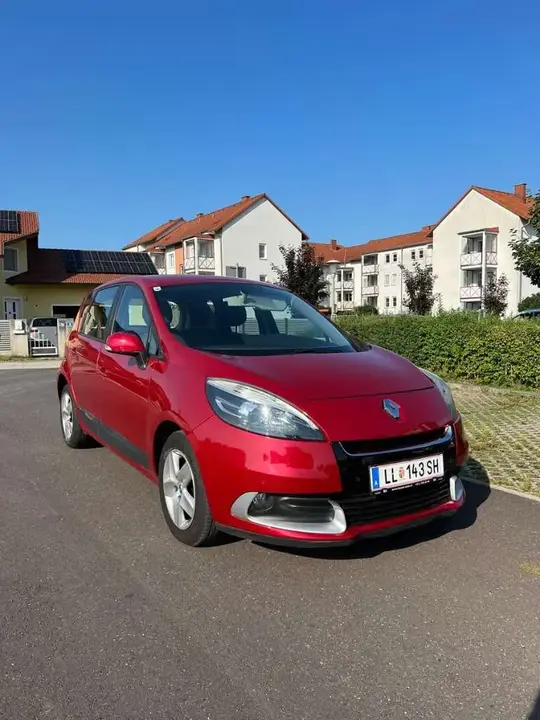 Renault Scénic 2012 photo 2