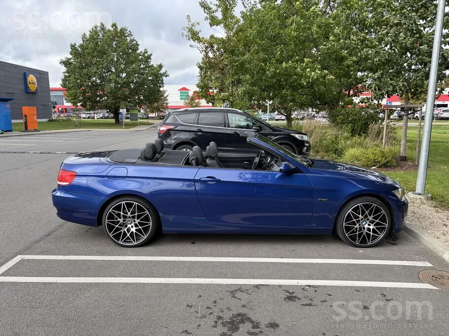BMW E93 2009 photo 4