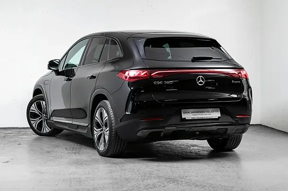 Mercedes-Benz C-Class 2023 photo 2