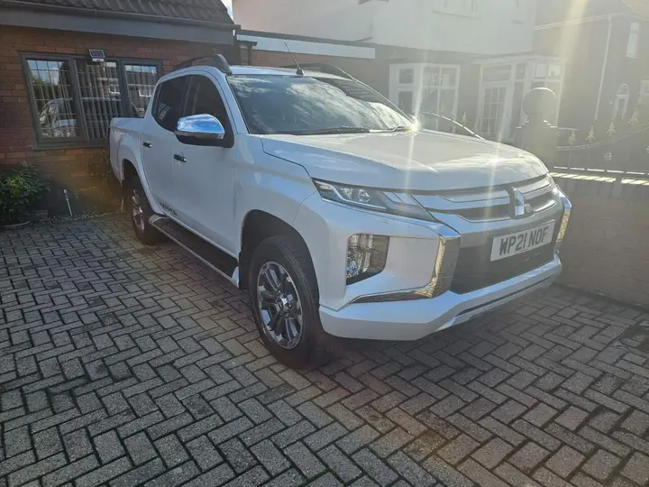 Mitsubishi L200