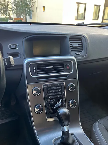 Volvo V60 2012 photo 3