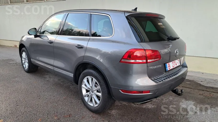 Volkswagen Touareg 2011 photo 2