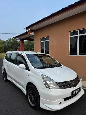 Nissan Grand Livina