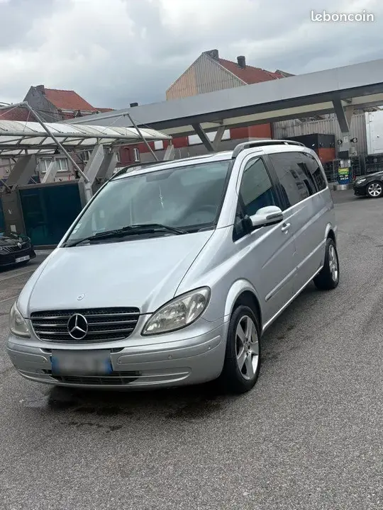 Mercedes-Benz Viano 2004 photo 2