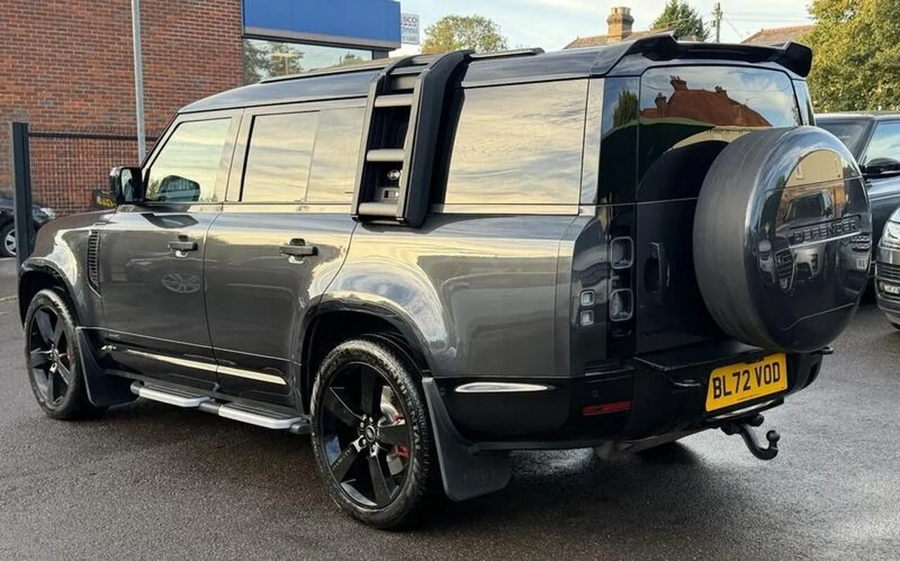 Land Rover Defender 2022 photo 5