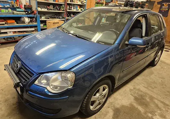 Volkswagen Polo 2008 photo 2