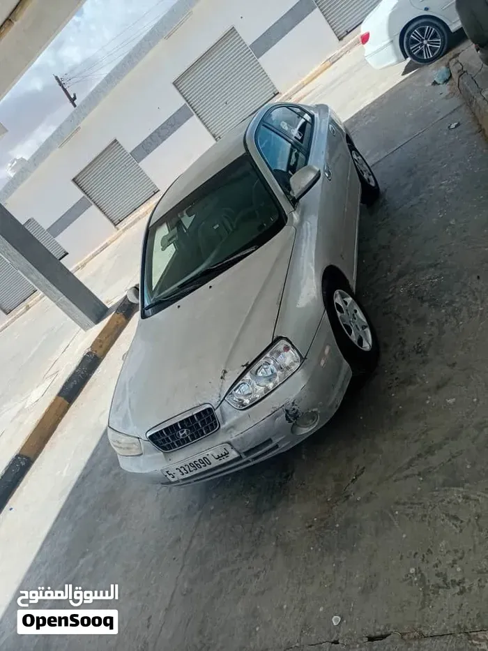 Hyundai Avante 2003 photo 2