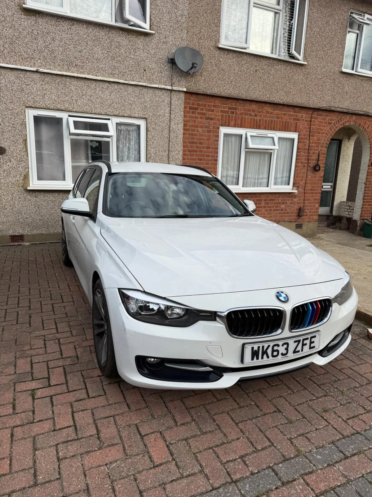 BMW 3 Series 2014 photo 2