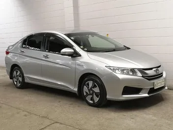 Honda Grace 2014 photo 2