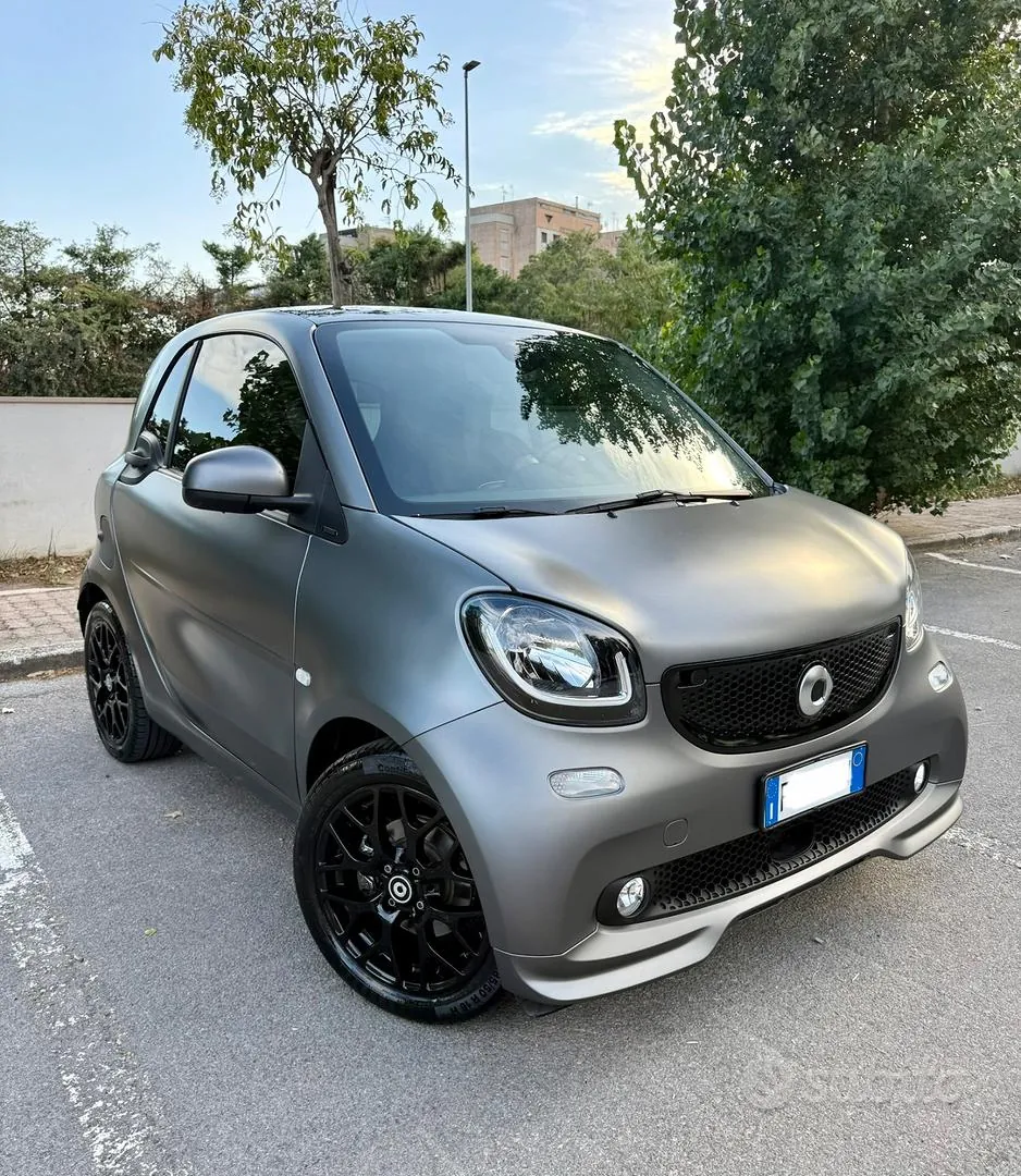 Smart Fortwo 2019 photo 2
