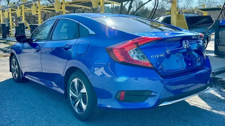 Honda Civic 2019 photo 5
