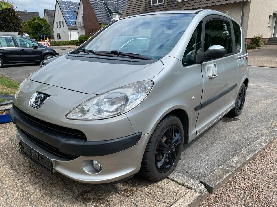 Peugeot 1007
