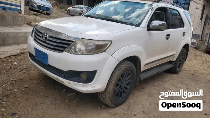 Toyota Fortuner 2006 photo 2