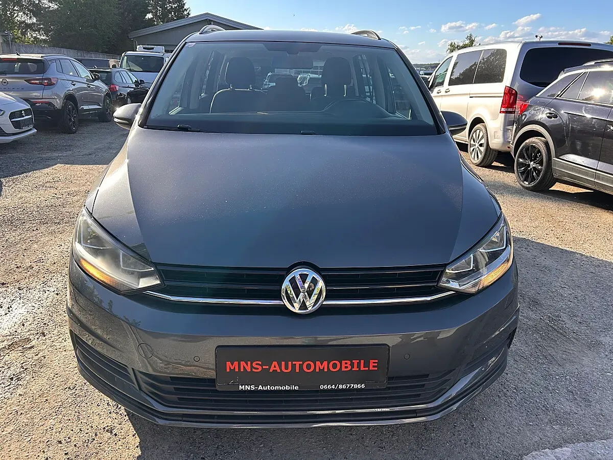 Volkswagen Touran 2016 photo 2