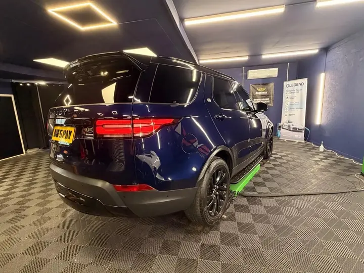 Land Rover Discovery 2020 photo 2