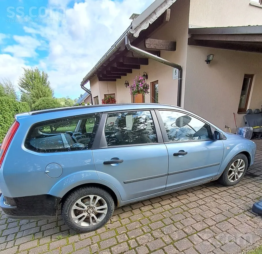 Ford Focus 2006 photo 3