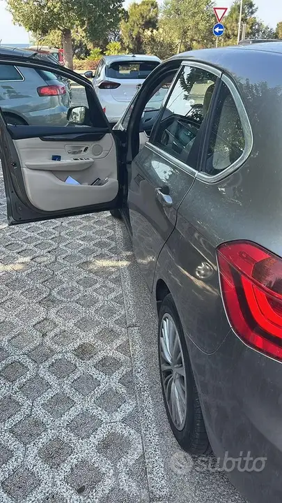 BMW 2 Series Active Tourer 2015 photo 5