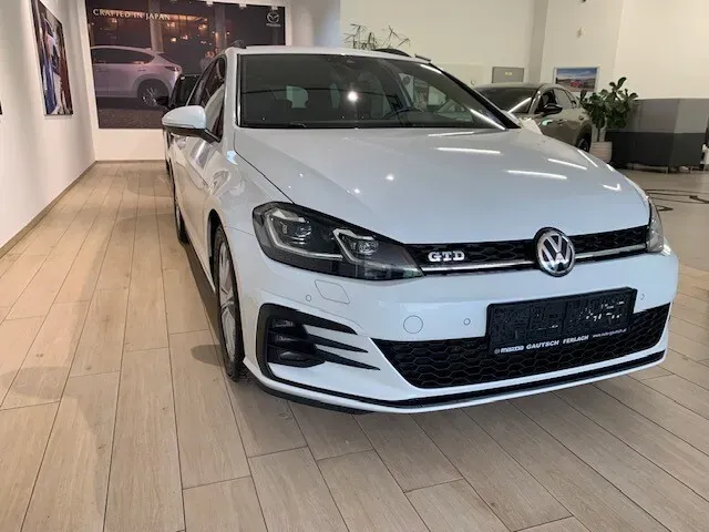 Volkswagen Golf 2019 photo 3