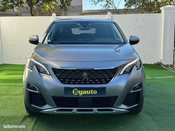Peugeot 3008 2018 photo 2