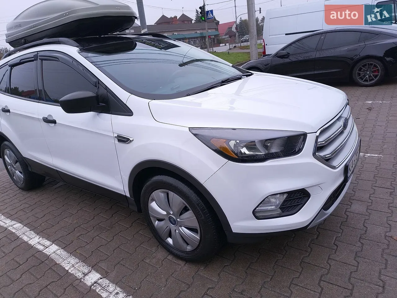 Ford Escape 2018 photo 2