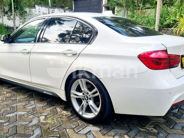 BMW 318I 2016 photo 4