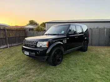 Land Rover Discovery 2010 photo 2