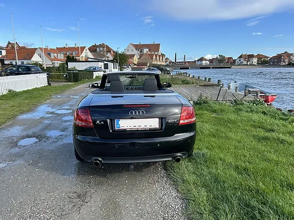 Audi A4 2006 photo 2