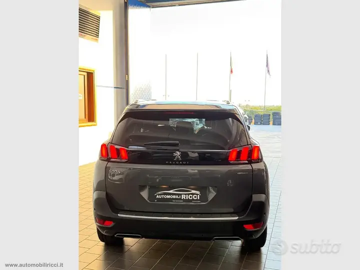 Peugeot 5008 2019 photo 4