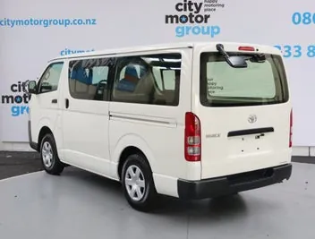 Toyota Hiace 2022 photo 3