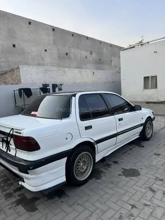 Mitsubishi Lancer