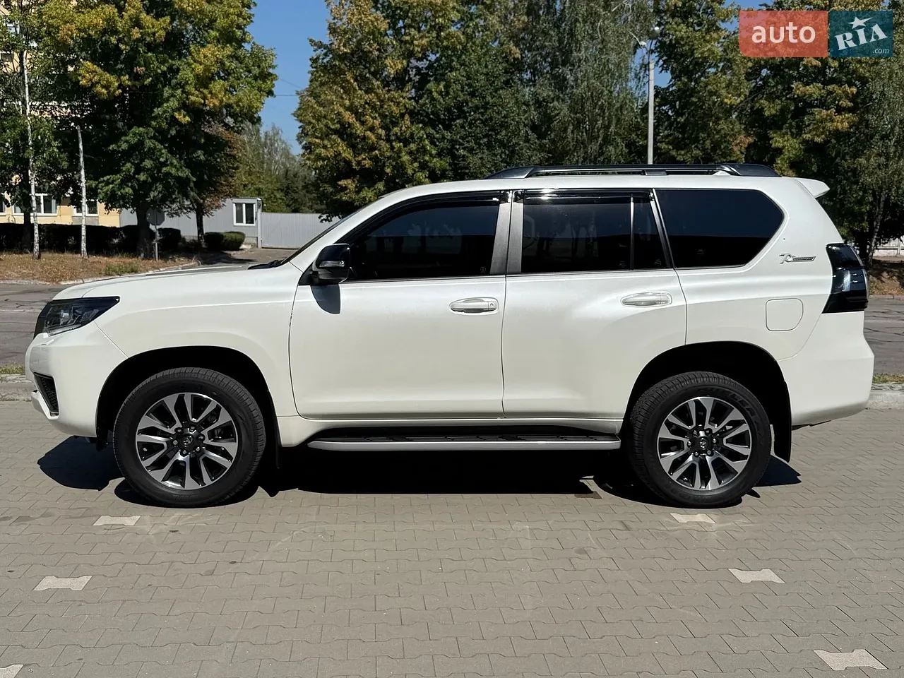 Toyota Land Cruiser Prado 2021 photo 5