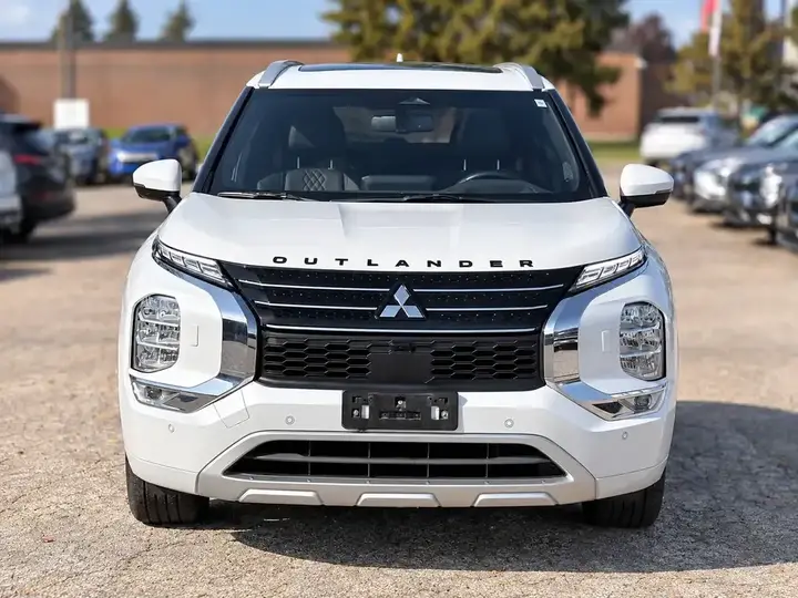 Mitsubishi Outlander 2023 photo 5
