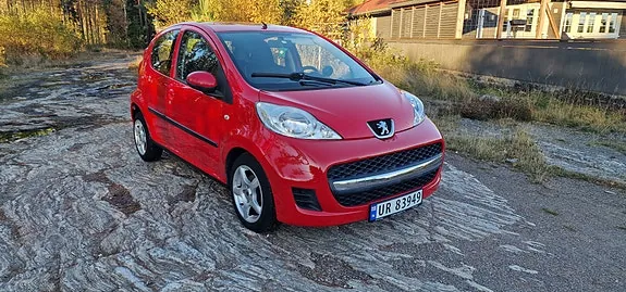Peugeot 107 2010 photo 2