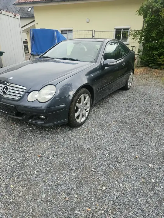Mercedes-Benz C-Class 2008 photo 2