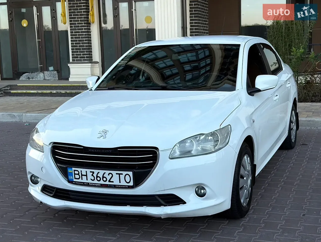 Peugeot 301 2013 photo 2