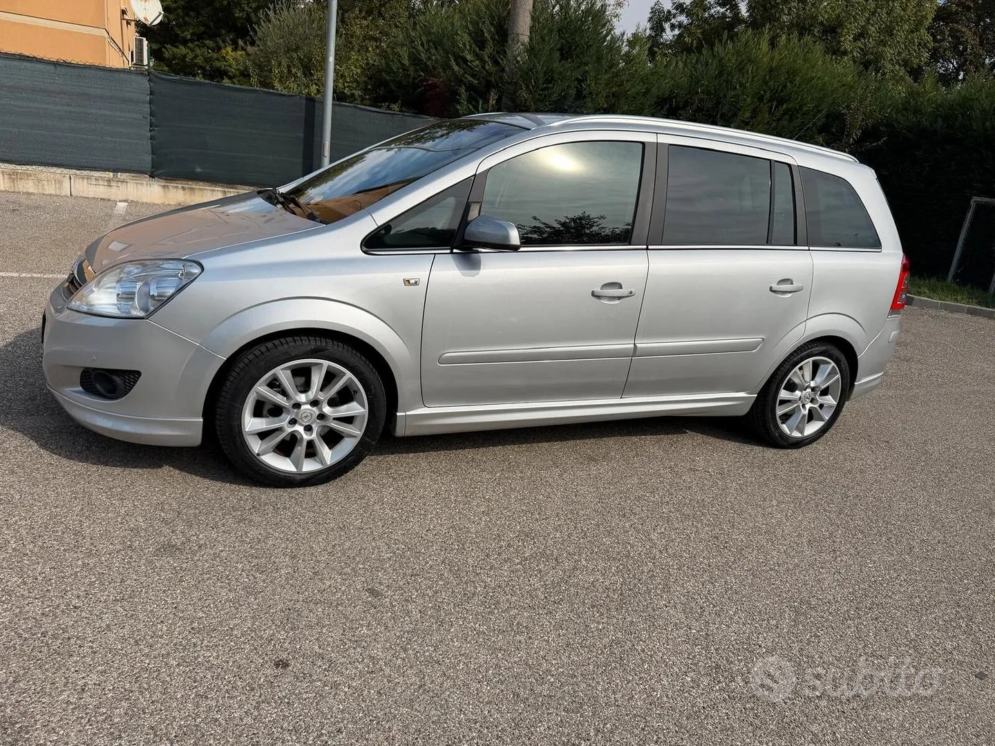 Opel Zafira 2009 photo 4