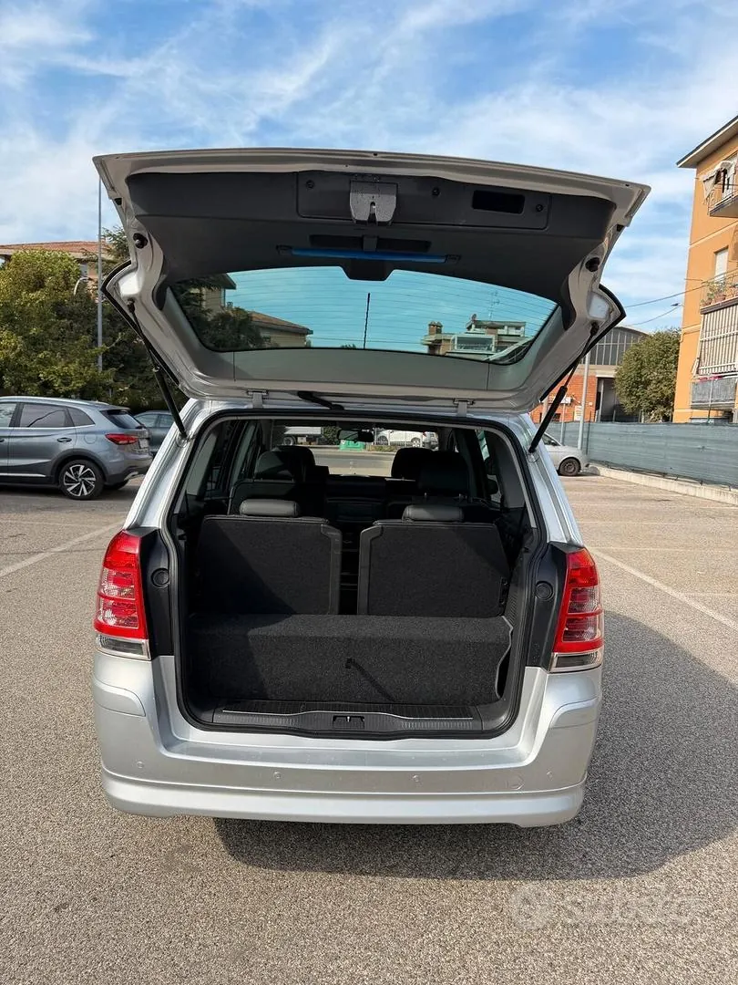 Opel Zafira 2009 photo 5